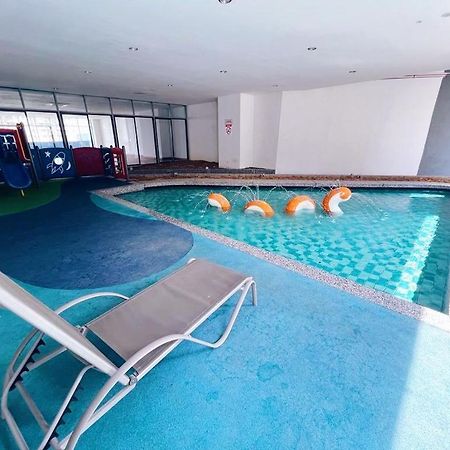 Connected Train 3 Bedrooms - Above Klgateway Mall 14 Куала-Лумпур Экстерьер фото